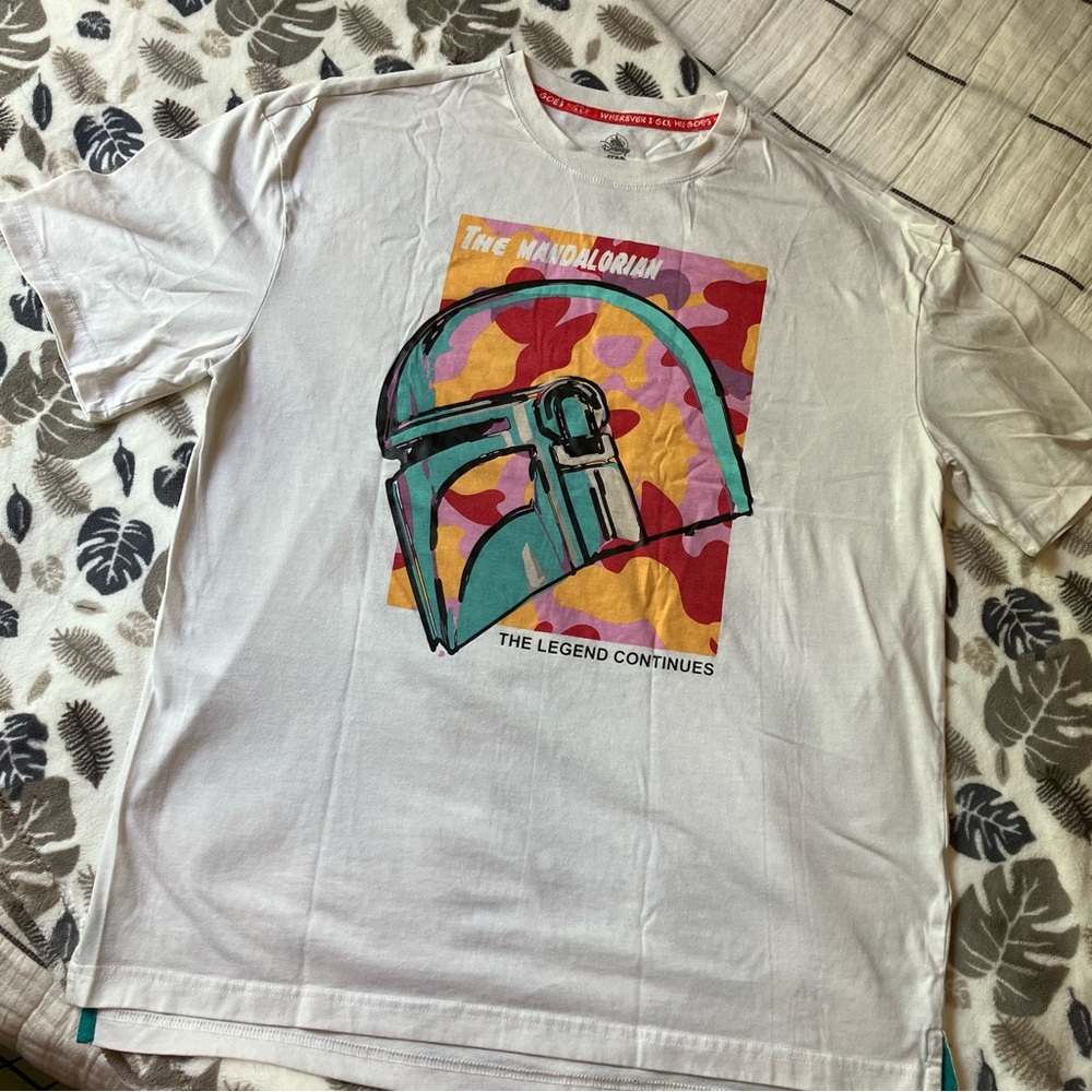 *the mandalorian* oversized tee DISNEYWORLD
